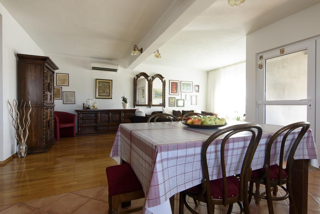 Ferienwohnung Basic Apartman Zadar Exterior foto